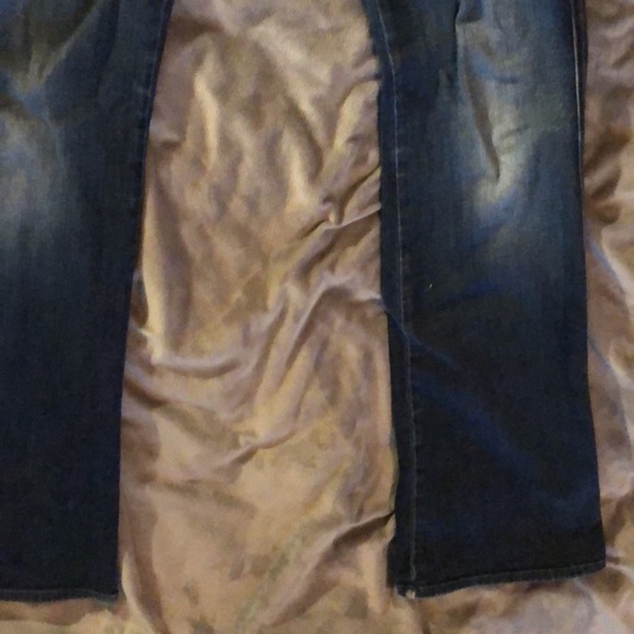 🌹 7 for all mankind size 26 ‘A’ pocket leg wider - Picture 4 of 16